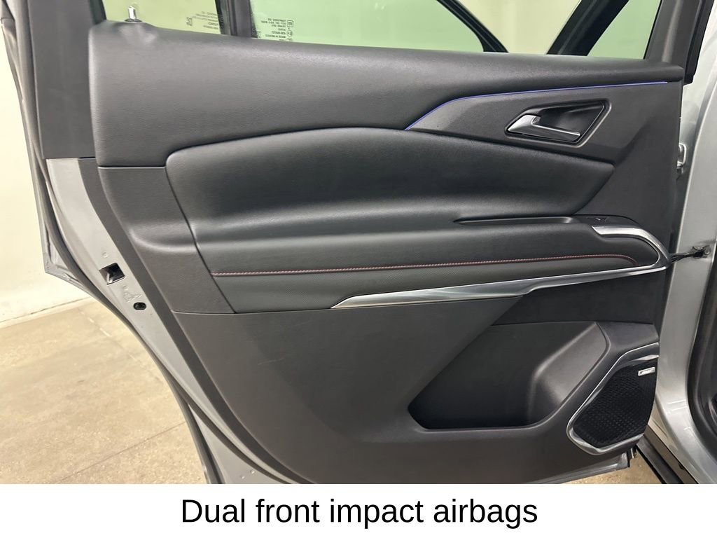 Used 2024 Chevrolet Traverse RS image 30