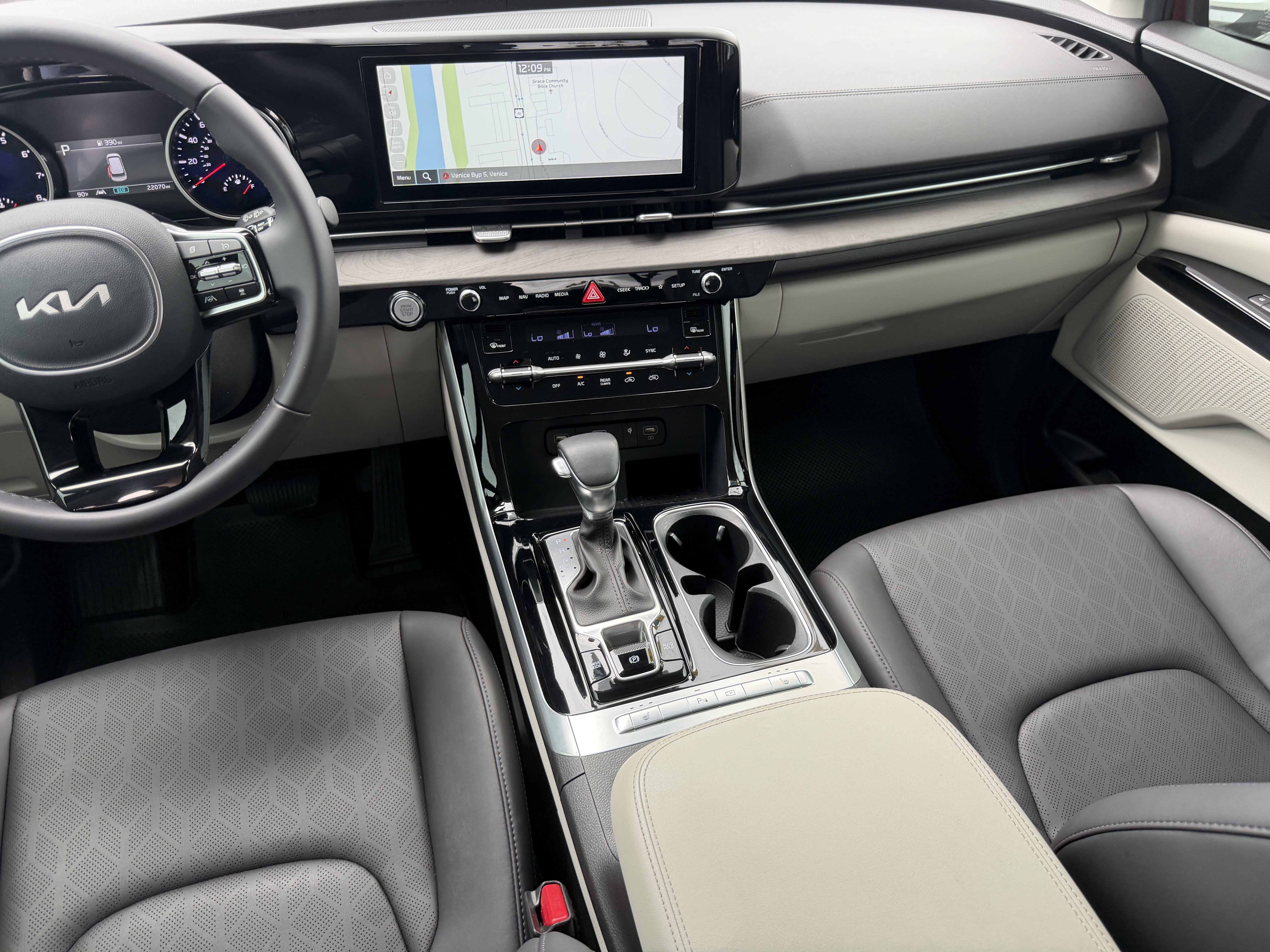 Certified 2024 Kia Carnival EX FWD image 13