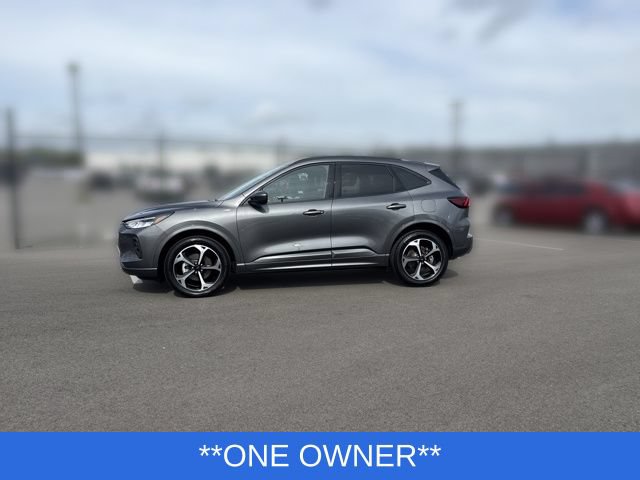 Certified 2023 Ford Escape ST-Line Select w/ Tech Pack #2 AWD/4WD image 3