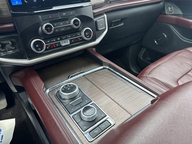 Used 2023 Ford Expedition Limited image 15