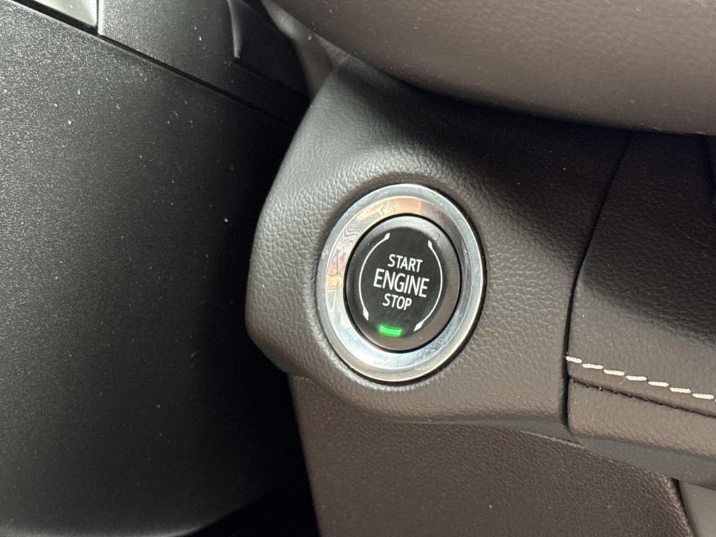 Used 2022 Buick Envision Preferred FWD image 15