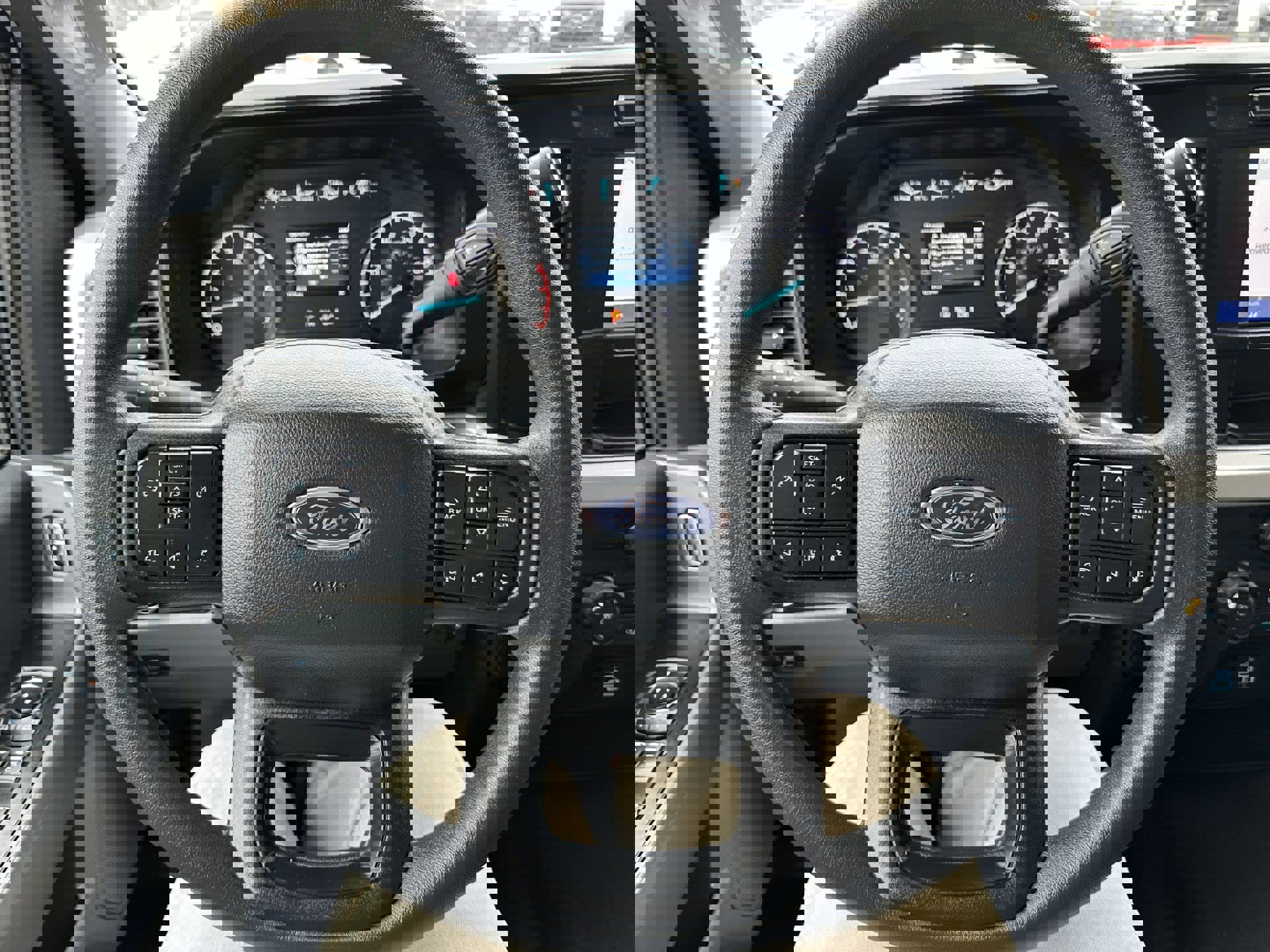 Certified 2024 Ford F250 XLT w/ Snow Plow/Camper Package image 14