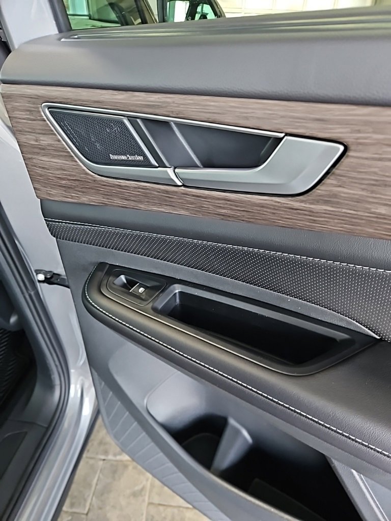 New 2026 Volkswagen Atlas SEL Premium R-Line image 16