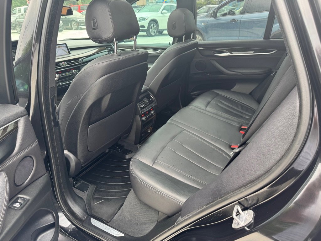 Used 2018 BMW X5 sDrive35i w/ Driving Assistance Package image 11