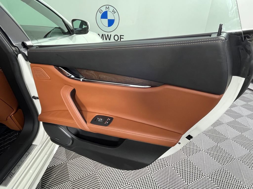 Used 2017 Maserati Quattroporte S GranLusso Q4 image 27