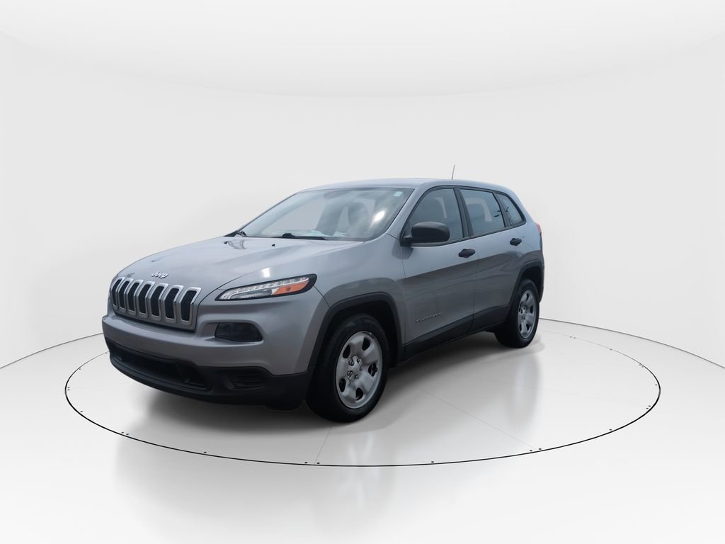 Used 2017 Jeep Cherokee Sport FWD image 4