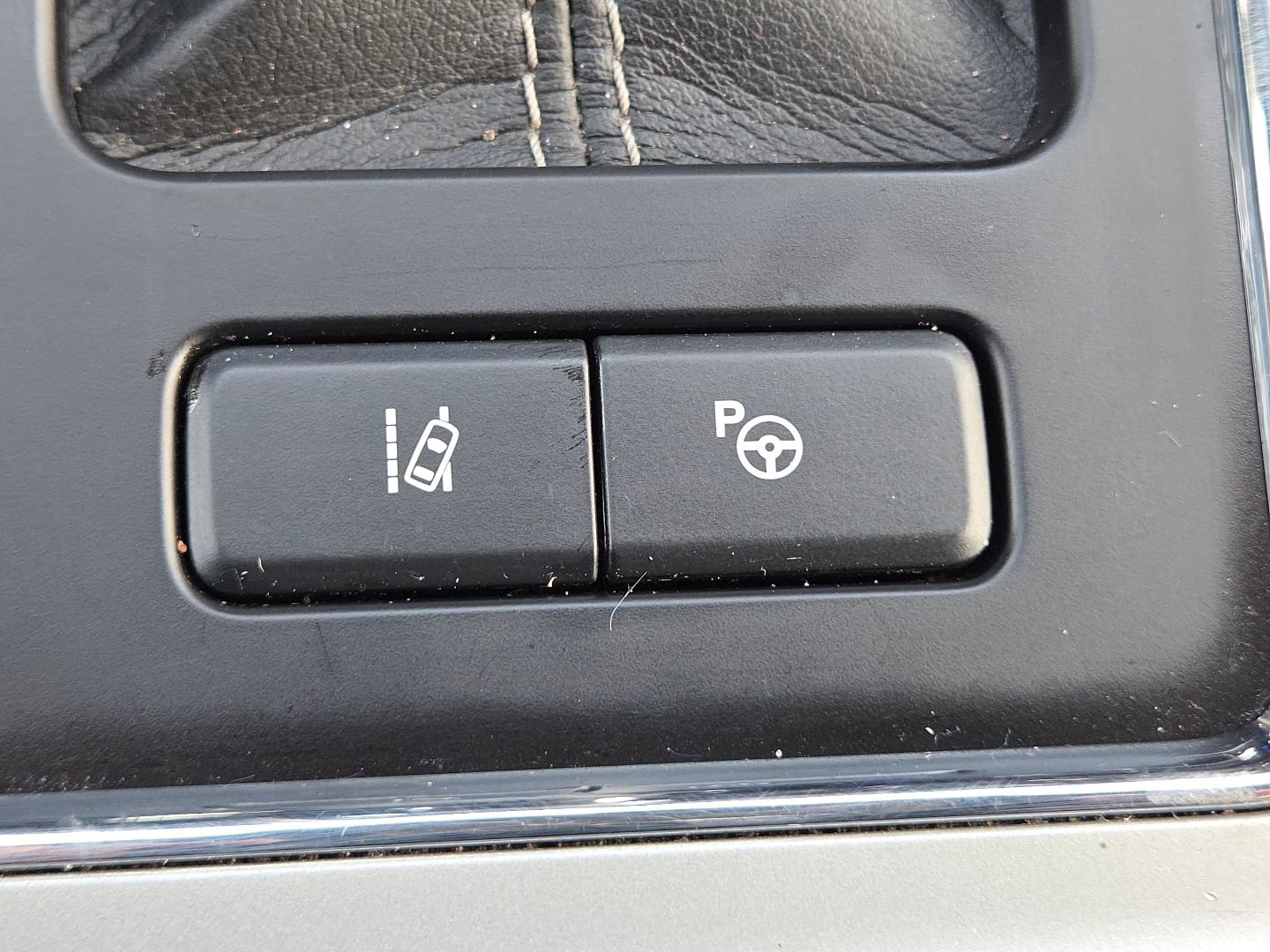 Used 2019 Ford F150 Lariat w/ Equipment Group 502A Luxury image 34