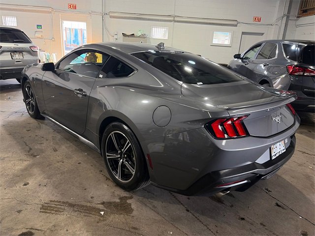Used 2024 Ford Mustang Premium image 6