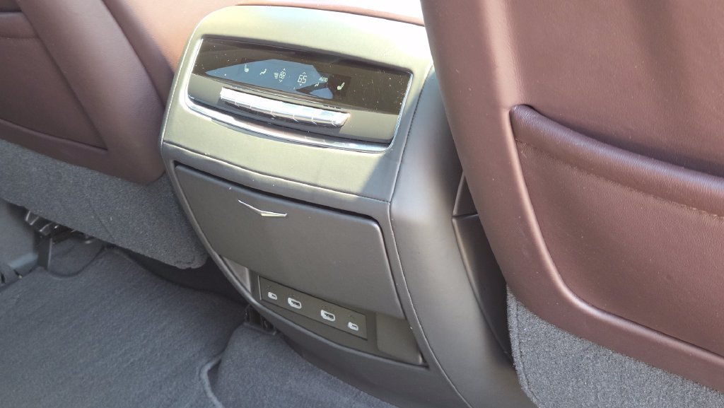 Used 2021 Cadillac Escalade Sport Platinum AWD/4WD image 35