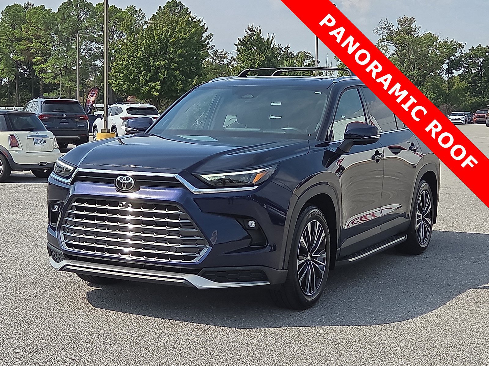 Used 2026 Toyota Grand Highlander AWD Hybrid image 2