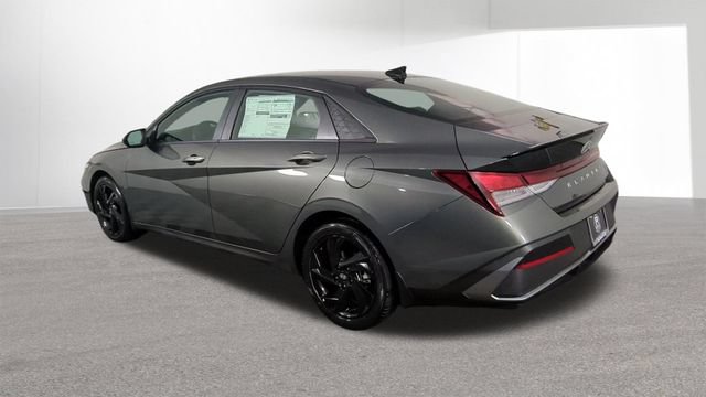 New 2026 Hyundai Elantra Sport FWD image 7