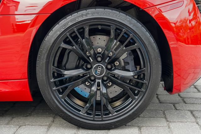 Used 2014 Audi R8 V10 plus AWD/4WD image 17