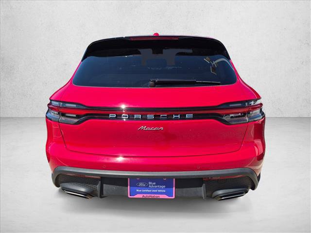 Used 2025 Porsche Macan Turbo AWD/4WD image 4