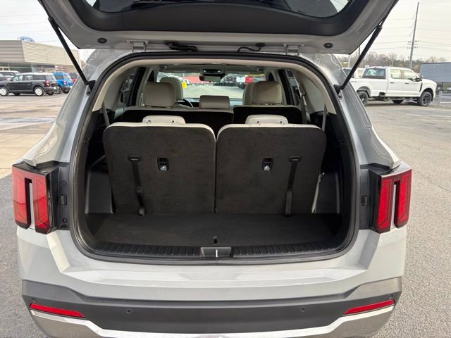 Used 2025 Kia Sorento S w/ Panoramic Sunroof Package image 34