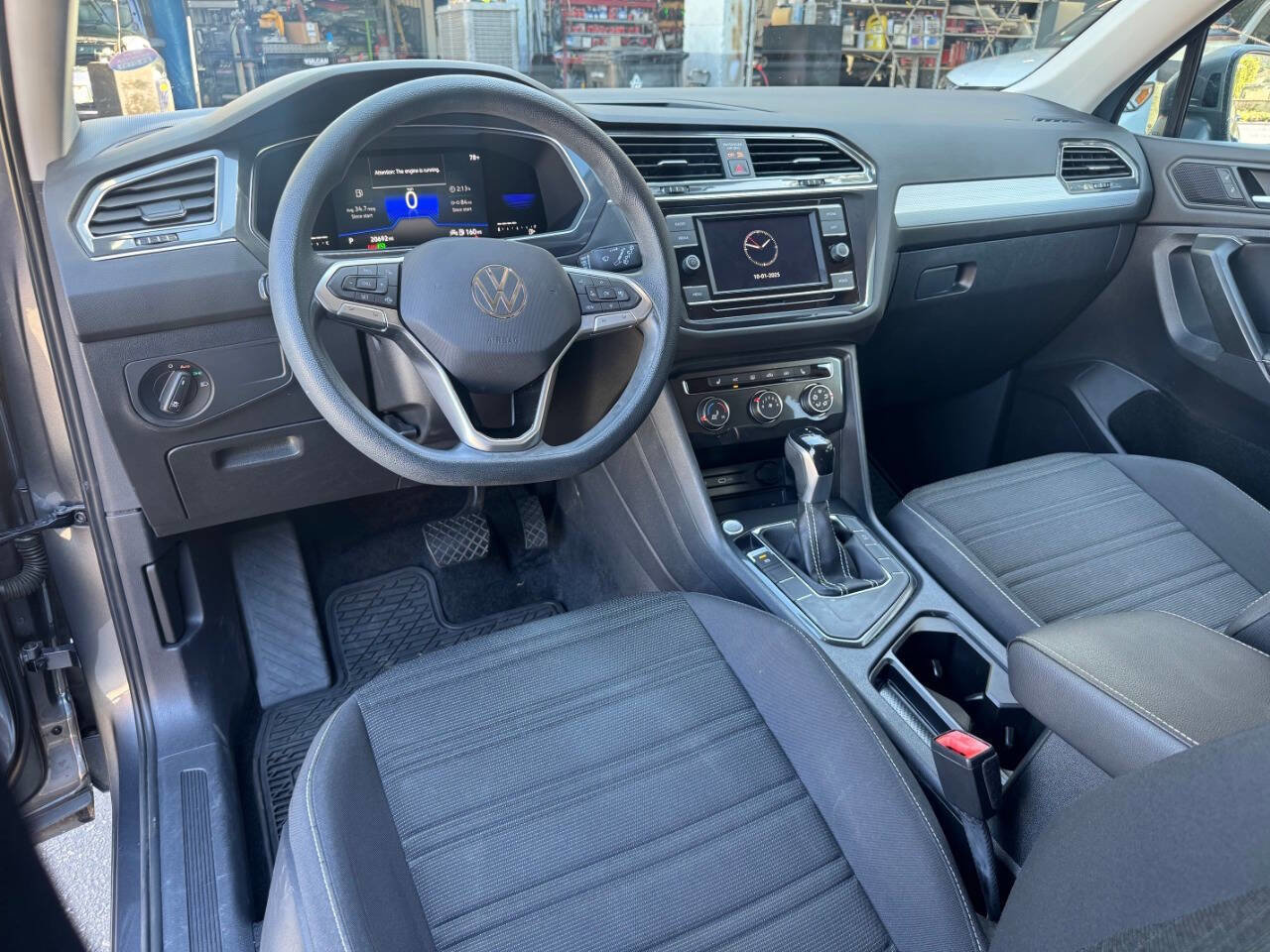 Used 2022 Volkswagen Tiguan S image 17