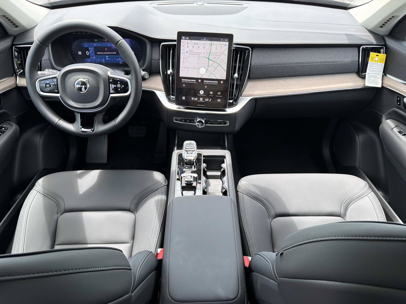 New 2026 Volvo XC90 B5 Plus w/ Protection Package AWD/4WD image 7