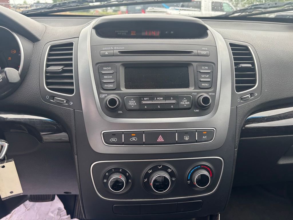 Used 2014 Kia Sorento LX FWD image 11