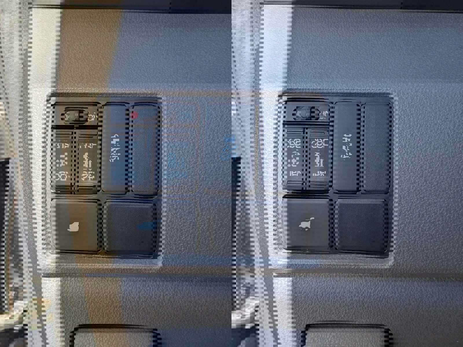 Used 2012 Honda Odyssey EX-L image 32