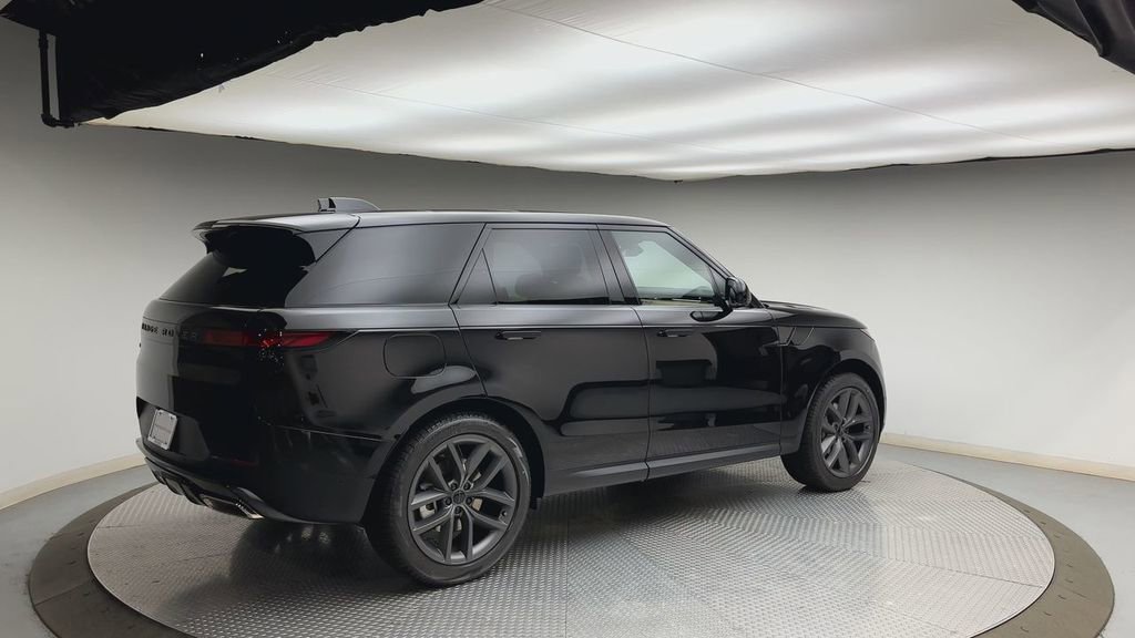 New 2026 Land Rover Range Rover Sport SE AWD/4WD image 2