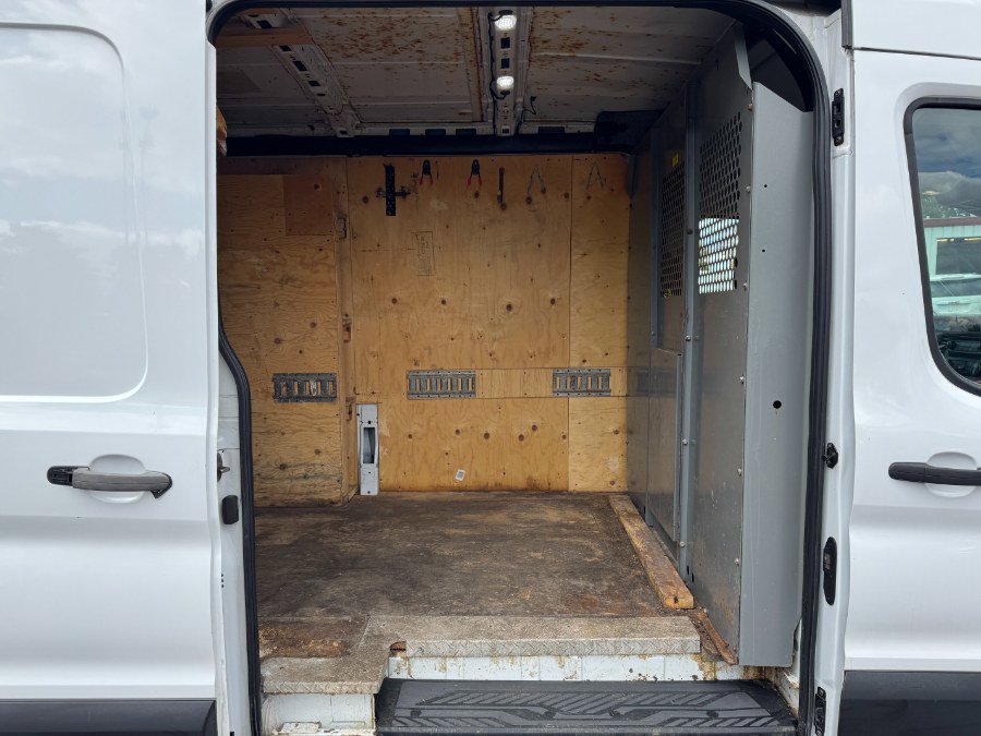 Used 2021 Ford Transit 250 Medium Roof image 17
