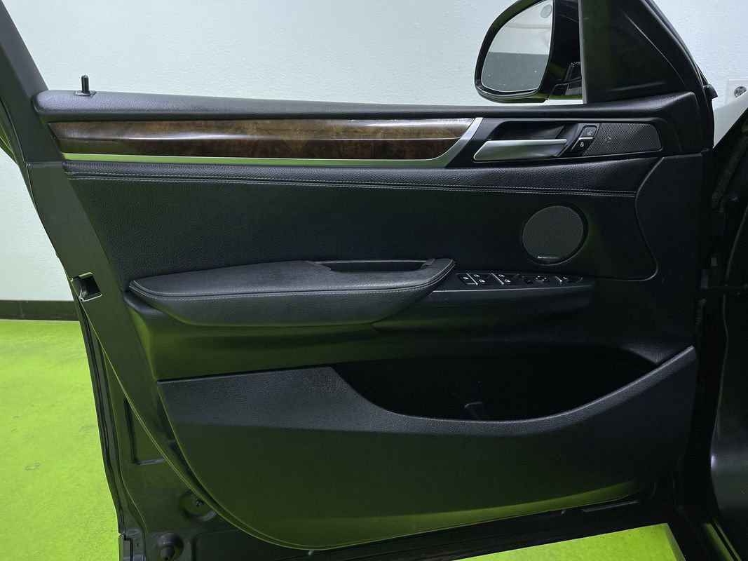 Used 2015 BMW X4 xDrive28i image 16