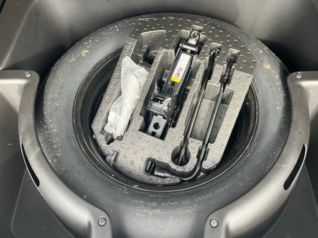 Used 2021 Jeep Grand Cherokee Limited w/ Luxury Group II image 8