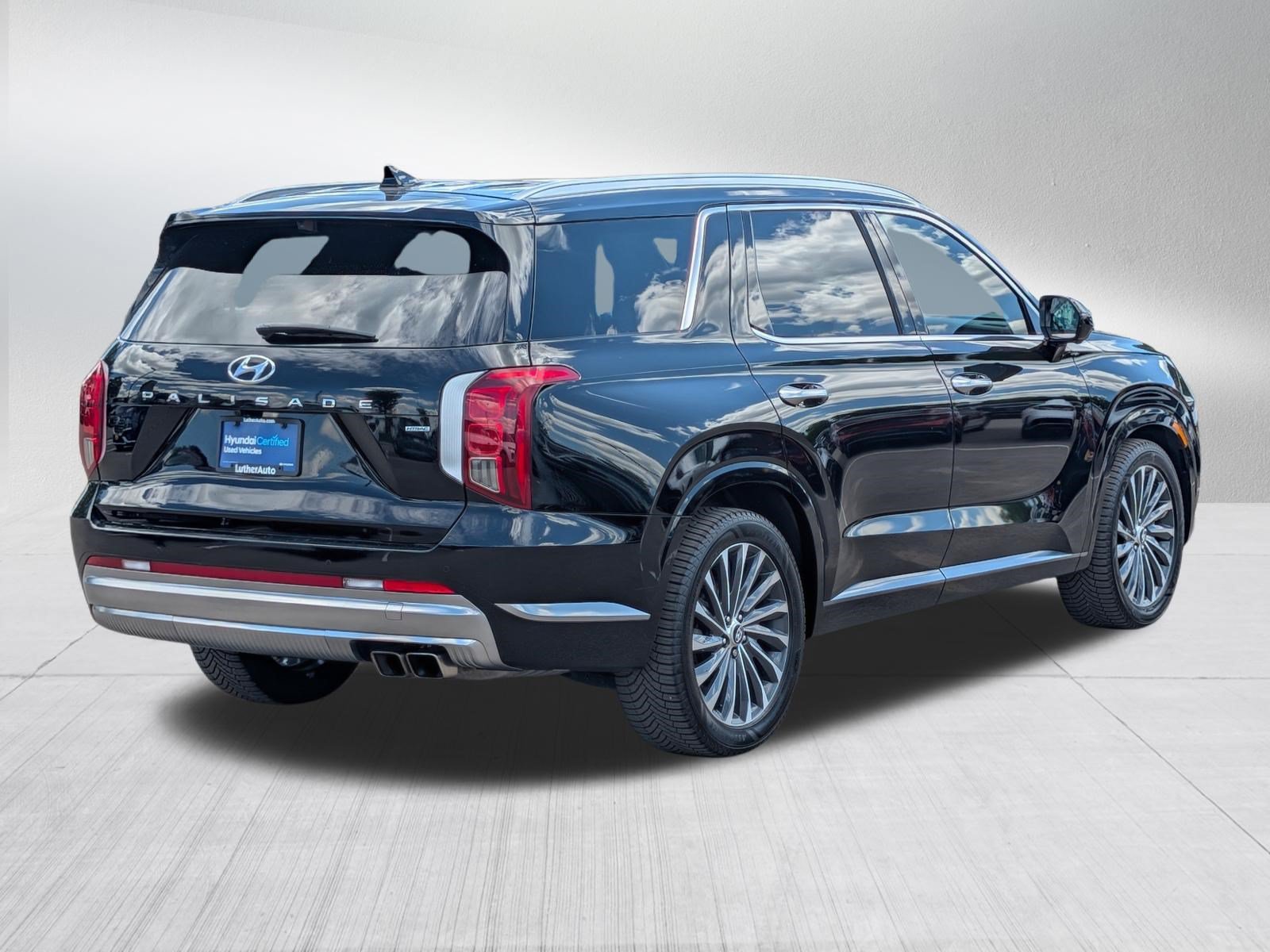 Certified 2023 Hyundai Palisade Calligraphy w/ Cargo Package AWD/4WD image 7