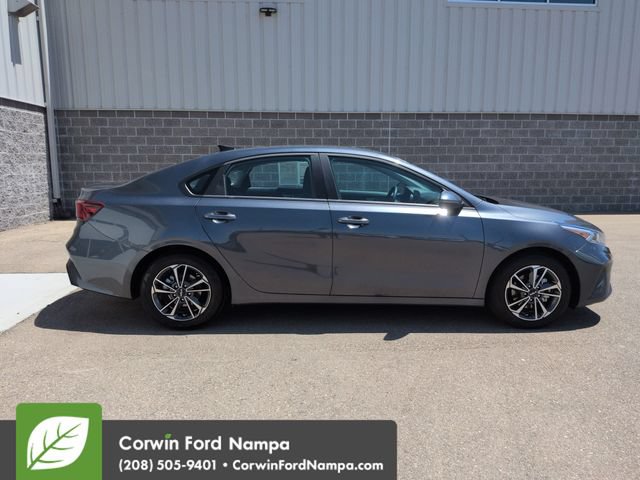 Used 2024 Kia Forte LXS w/ LXS Technology Package FWD video 2