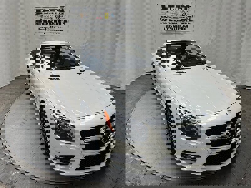 Used 2015 Mercedes-Benz SL 550 w/ White Arrow Edition image 8