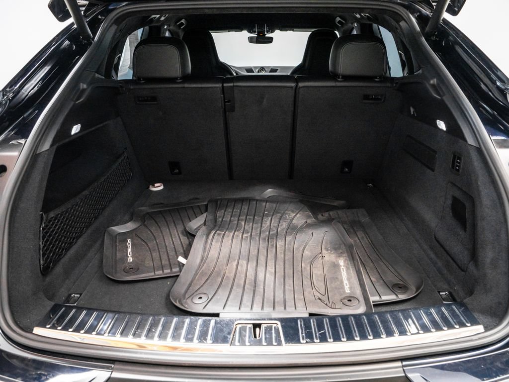 Certified 2023 Porsche Cayenne Turbo GT AWD/4WD image 37
