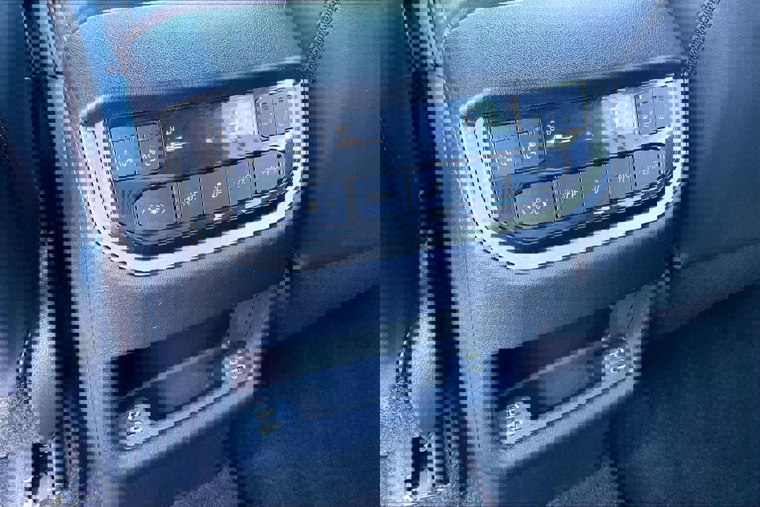 Certified 2024 Lexus TX 350 FWD w/ Captains Chair Package image 32