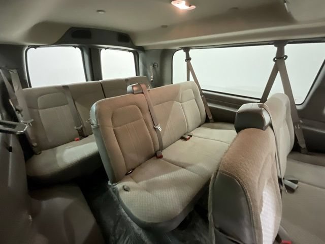 Used 2024 Chevrolet Express 3500 LT w/ LT Preferred Equipment Group RWD image 27
