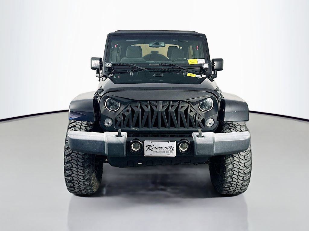 Used 2016 Jeep Wrangler Unlimited Sahara AWD/4WD video 2