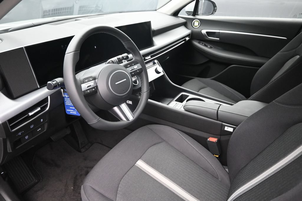 New 2026 Hyundai Sonata SEL FWD image 18