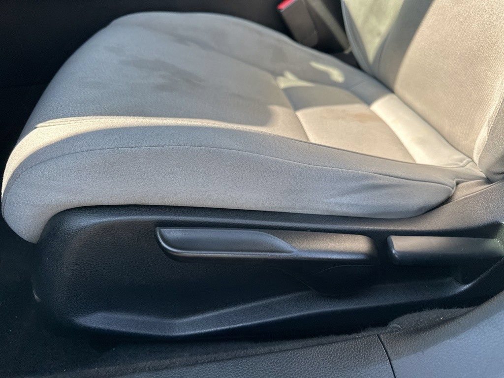 Used 2018 Honda Accord LX image 17