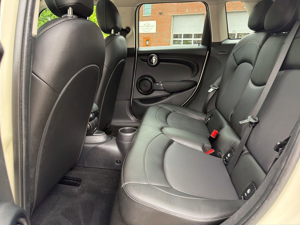 Used 2020 MINI Cooper 4-Door Hardtop FWD image 27