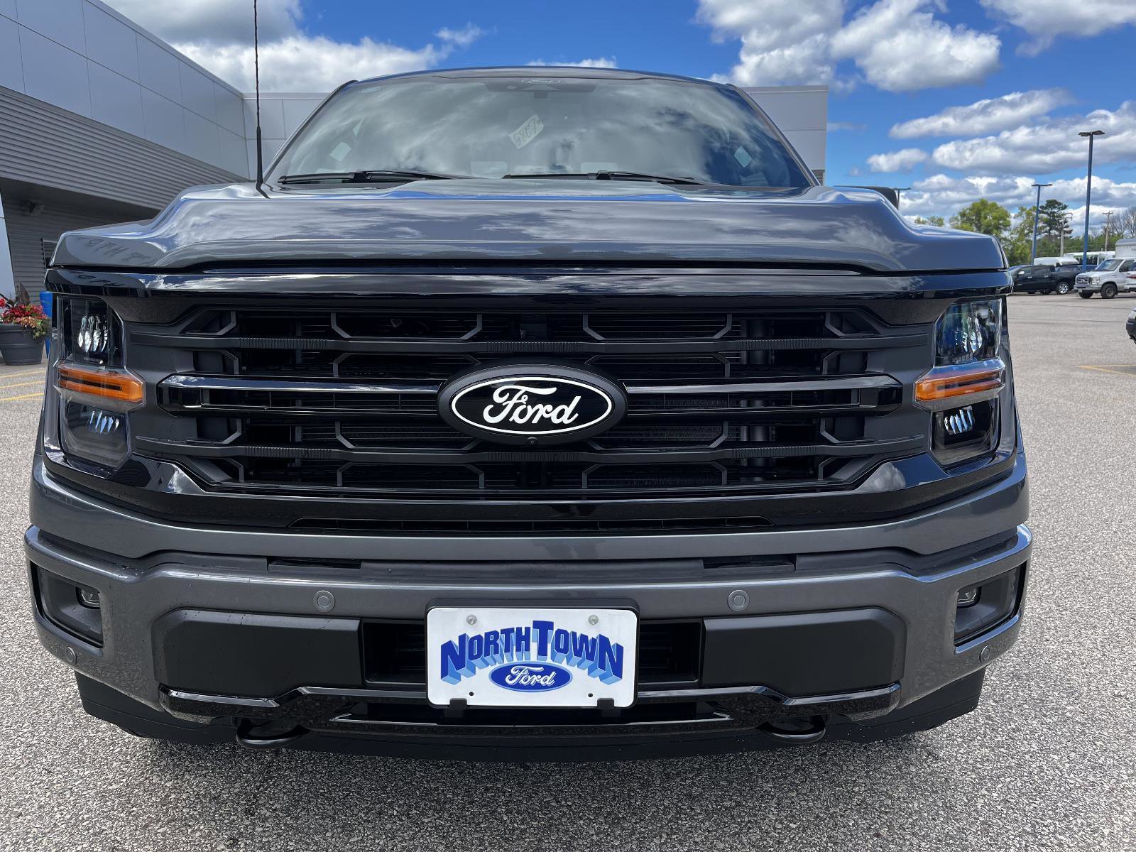 New 2025 Ford F150 XLT w/ Equipment Group 302A MID image 3