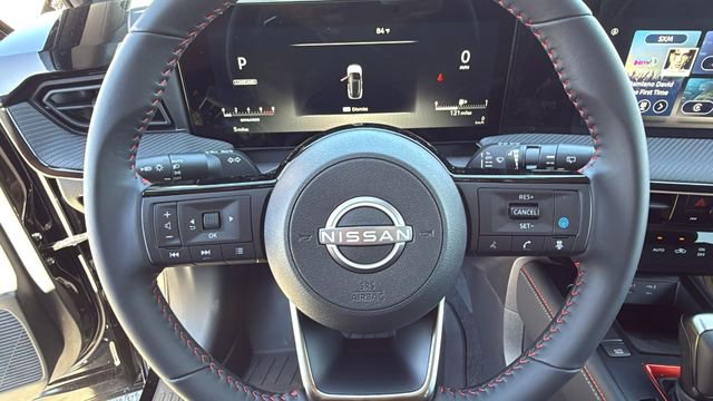 New 2025 Nissan Kicks SR image 18