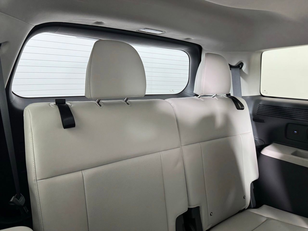 Used 2025 Hyundai Santa Fe Calligraphy image 31