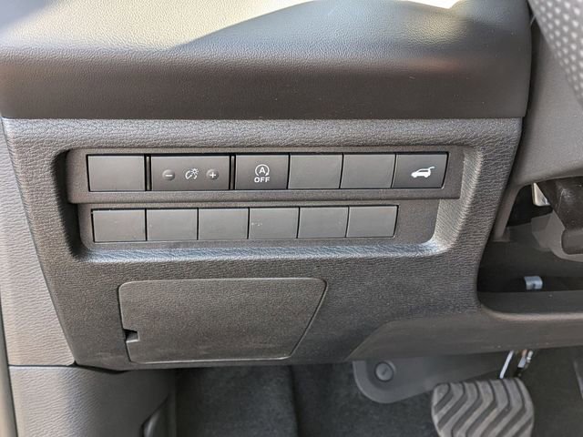 New 2026 Mitsubishi Outlander SE FWD image 16