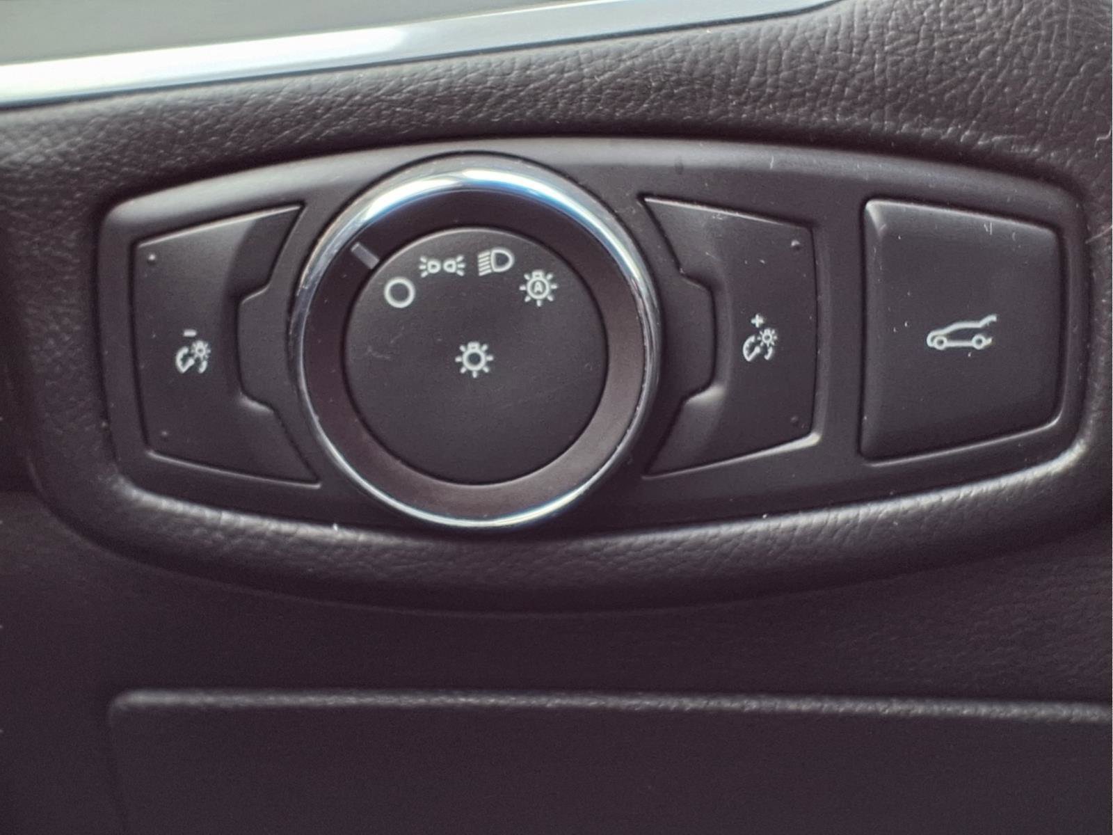 Used 2018 Ford Edge Titanium w/ Technology Package image 29