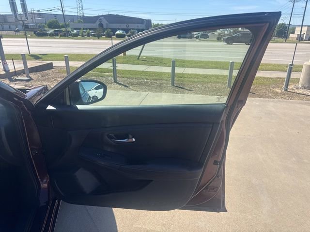 Used 2025 Nissan Sentra SV image 12