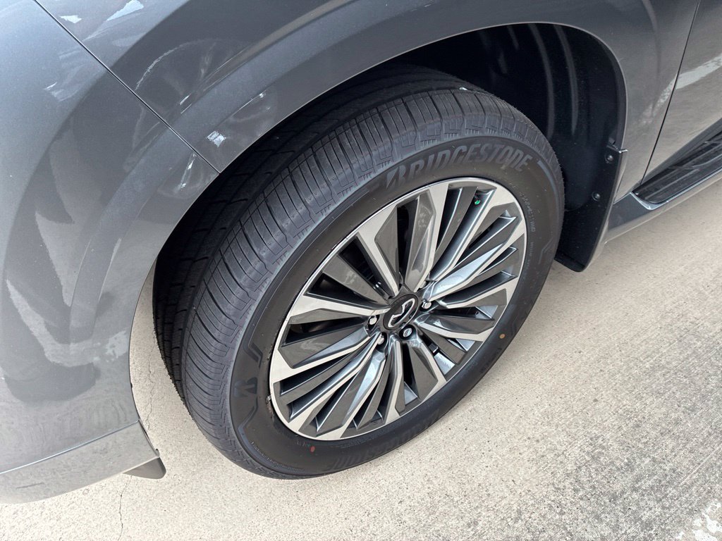 New 2027 INFINITI QX80 Luxe w/ Cargo Package RWD image 5