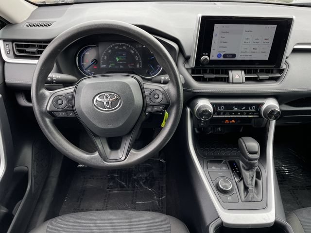 Used 2025 Toyota RAV4 LE AWD/4WD image 11