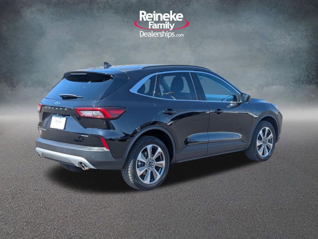 Used 2025 Ford Escape Platinum image 5