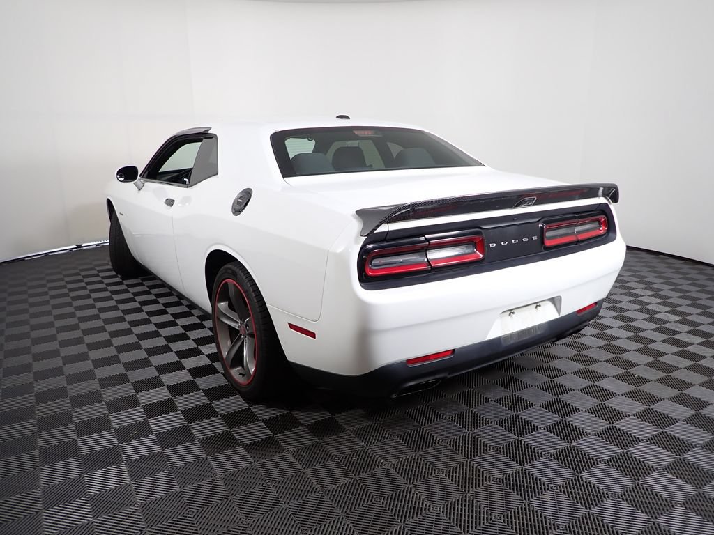 Used 2017 Dodge Challenger R/T w/ Cold Weather Group RWD image 13