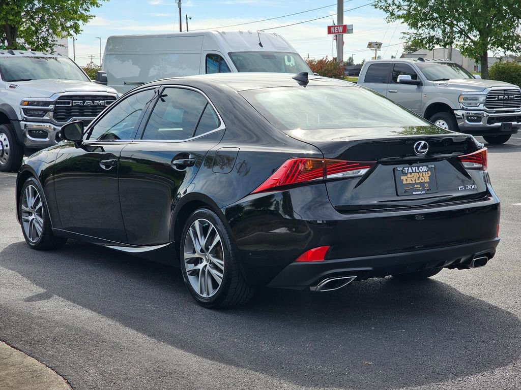Used 2020 Lexus IS 300 image 8