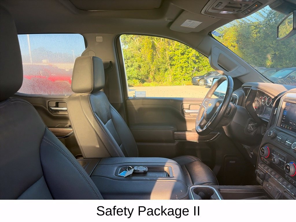 Used 2022 Chevrolet Silverado 1500 LTZ w/ LTZ Premium Package AWD/4WD image 15