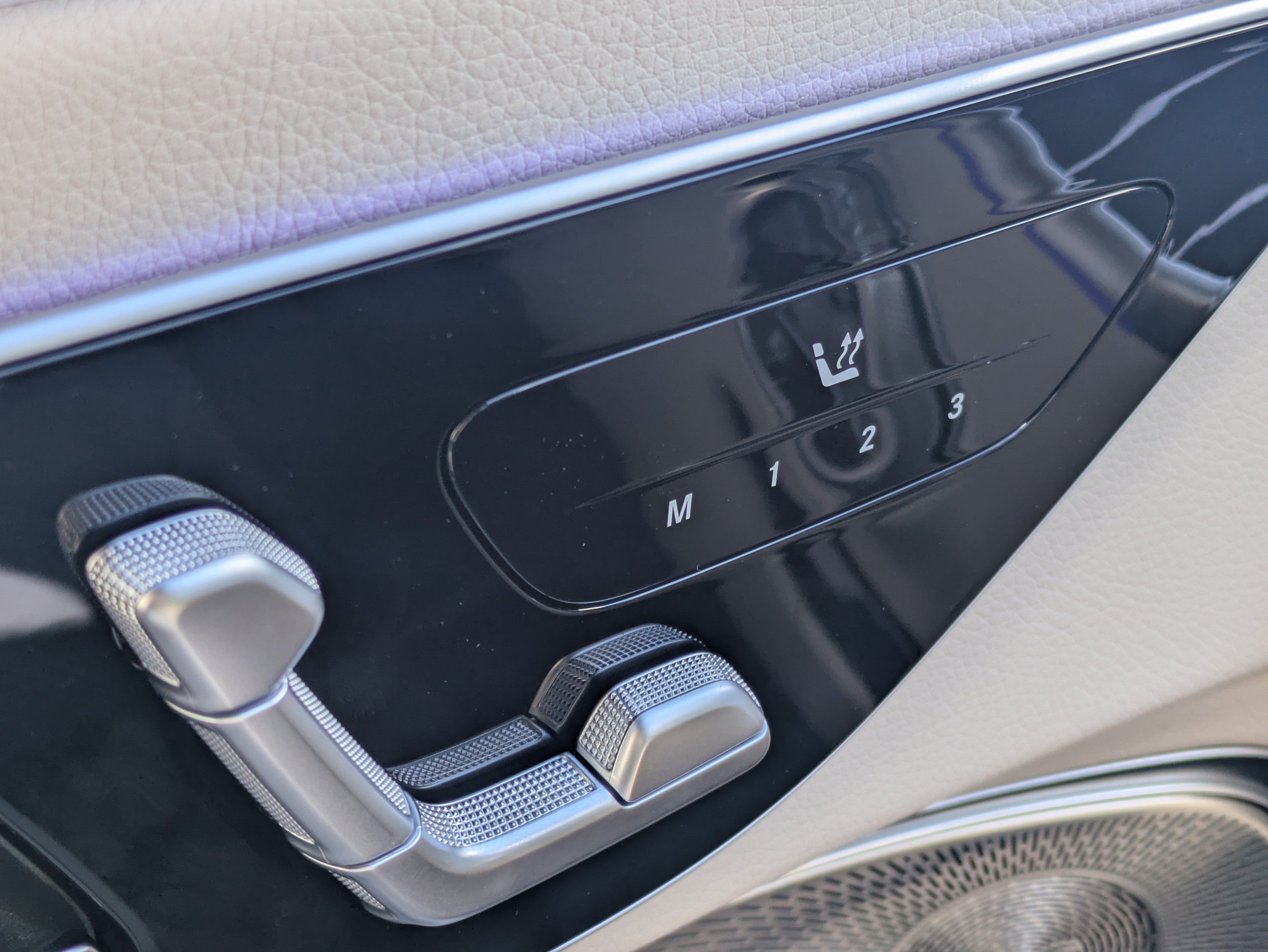 New 2027 Mercedes-Benz CLE 300 4MATIC Coupe image 22