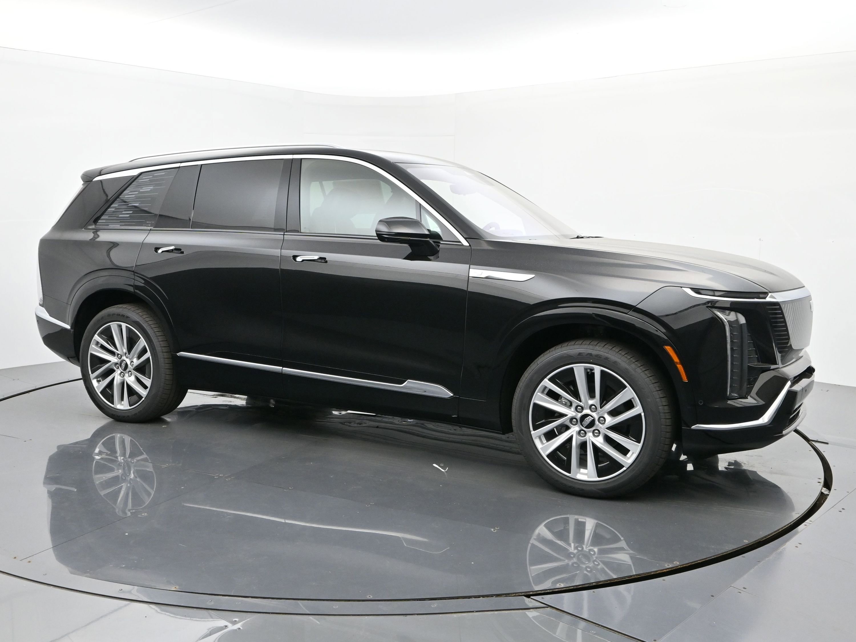 New 2026 Cadillac Vistiq Luxury w/ LPO, Floor Liner Package image 7